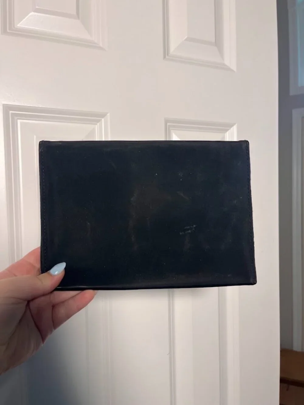 CHANEL BEAUTÉ Black Trifold Makeup Case OS